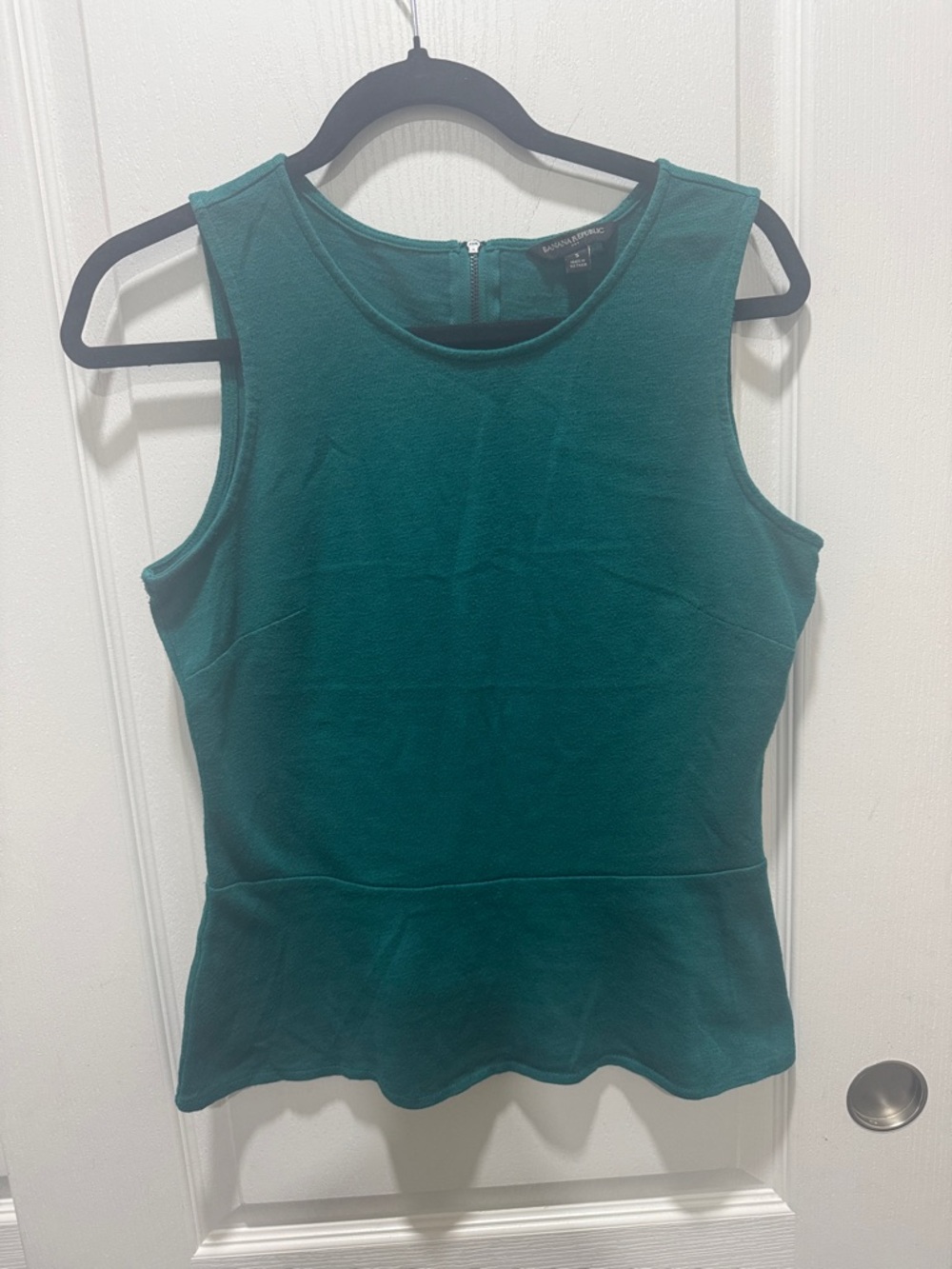 Banana Republic Sleeveless Peplum Top Green Zip Back Size Small Women